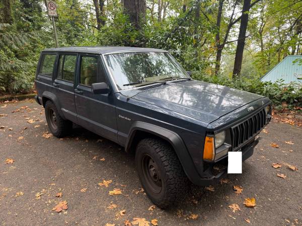 1988 Jeep Cherokee Base 4dr SUV — photo 1