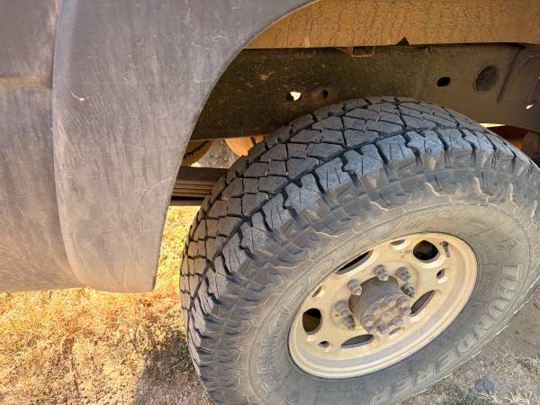 2005 Chevrolet Suburban 2500 LS 4x4 Automatic — photo 7