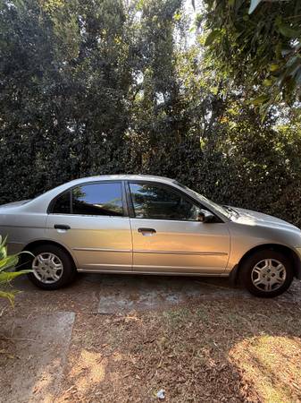 2001 Honda Civic LX 4dr Sedan Automatic — photo 1