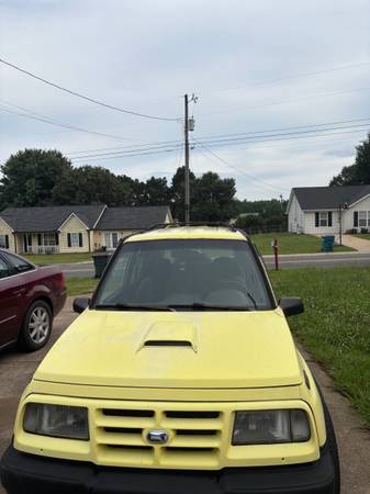 1998 Chevrolet Tracker Base 4dr SUV — photo 4