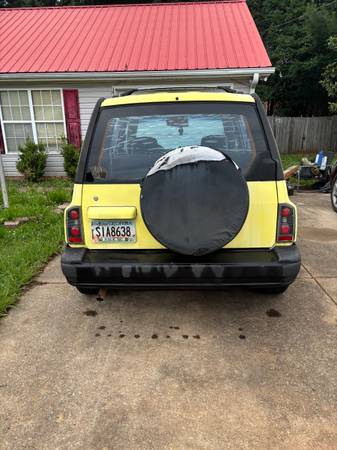 1998 Chevrolet Tracker Base 4dr SUV — photo 2