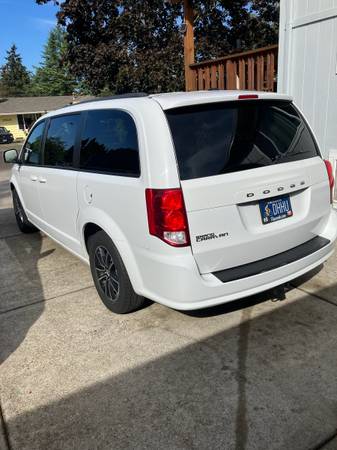 2018 Dodge Grand Caravan SE — photo 2