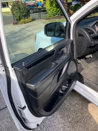 2018 Dodge Grand Caravan SE — photo 7