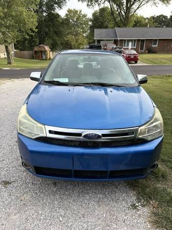 2010 Ford Focus SEL 4dr Sedan Manual — photo 8
