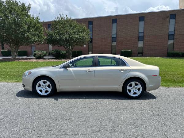 2012 Chevrolet Malibu LS 4dr Sedan Automatic — photo 2