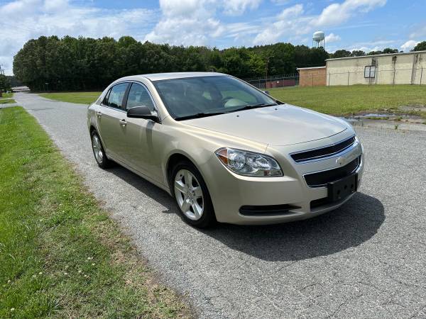 2012 Chevrolet Malibu LS 4dr Sedan Automatic — photo 3