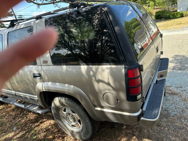 2000 Chevrolet Tahoe All New Base — photo 7