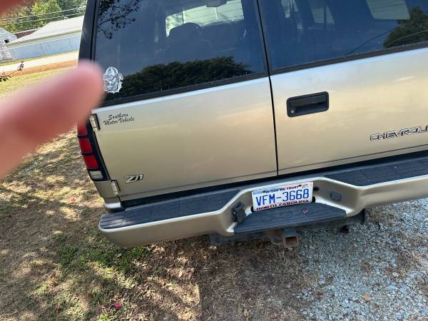 2000 Chevrolet Tahoe All New Base — photo 11