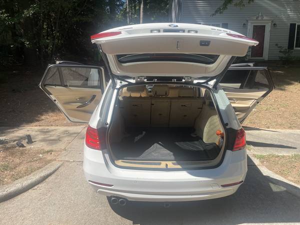 2014 BMW 328 i xDrive — photo 6