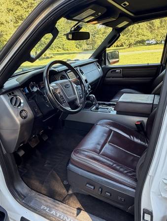 2015 Ford Expedition Platinum — photo 7