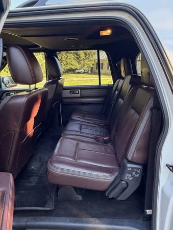 2015 Ford Expedition Platinum — photo 9