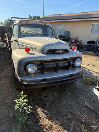 1952 Ford F3 Flatbed — photo 1