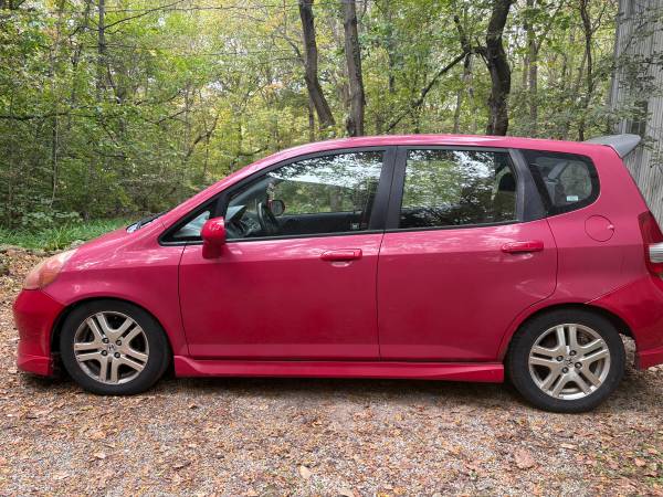 2007 Honda FIT Sport 4dr Front-wheel Drive Hatchback Automatic — photo 3