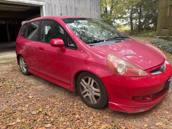 2007 Honda FIT Sport 4dr Front-wheel Drive Hatchback Automatic — photo 1
