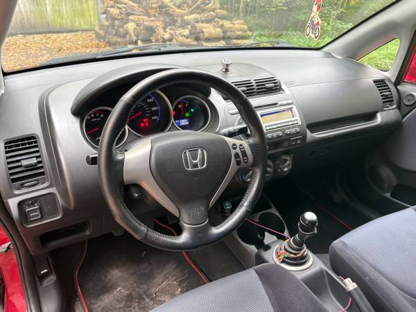 2007 Honda FIT Sport 4dr Front-wheel Drive Hatchback Automatic — photo 7