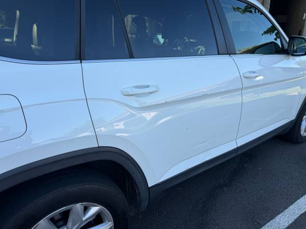 2018 Volkswagen Atlas V6 SE — photo 2