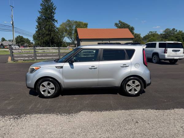 2014 KIA Soul ! 4dr Hatchback Automatic — photo 3