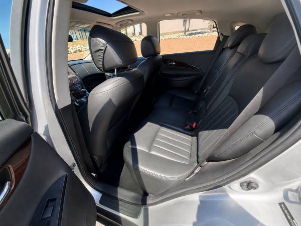 2010 Infiniti Ex35 Journey — photo 6