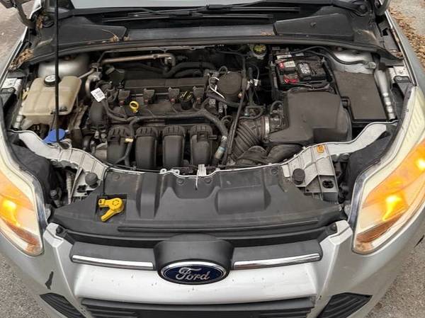 2013 Ford Focus S 4dr Sedan Automatic — photo 2