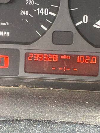 2003 BMW 325i — photo 5