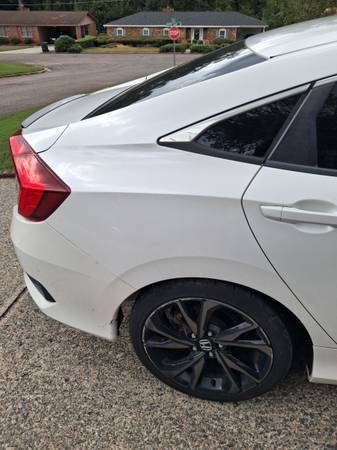 2019 Honda Civic Sport — photo 7