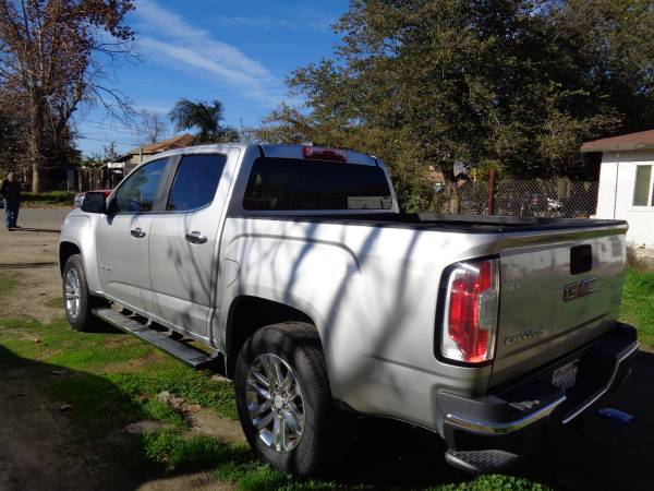 2015 GMC Canyon SLT 4x4 Crew Cab 5 ft. box 128.3 in. WB Automatic — photo 1