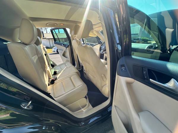2017 Volkswagen Tiguan 2.0T Wolfsburg Edition 4dr Front-wheel Drive Automatic — photo 10