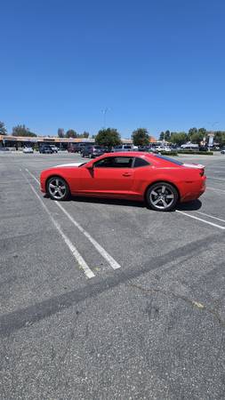 2010 Chevrolet Camaro 2SS 2dr Coupe Manual — photo 2