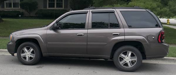 2008 Chevrolet Trailblazer LT w 2LT 4x2 Automatic — photo 1