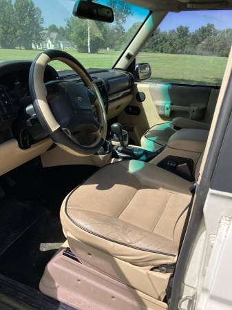 2004 Land Rover Discovery SE — photo 4