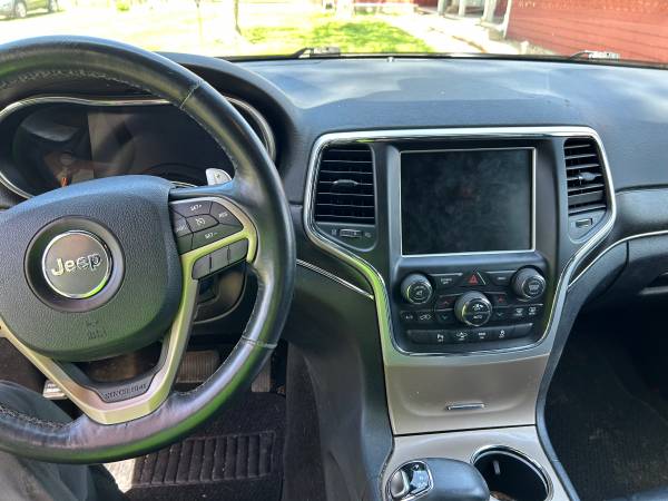 2015 Jeep Grand Cherokee Limited 4dr 4x4 Automatic — photo 6