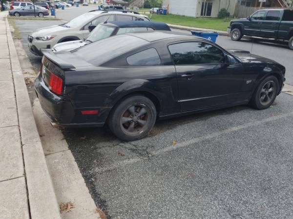 2007 Ford Mustang GT Premium 2dr Coupe Manual — photo 3