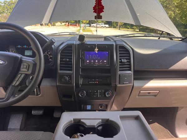 2017 Ford F-150 XLT — photo 8
