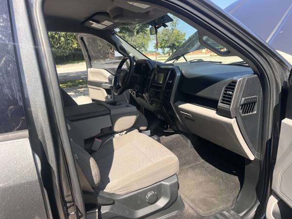 2017 Ford F-150 XLT — photo 6