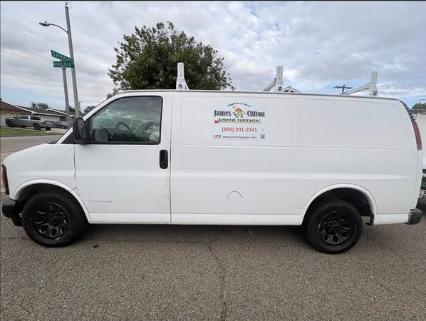 1999 Chevrolet Van — photo 1