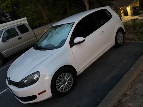 2012 Volkswagen Golf 2-Door — photo 4