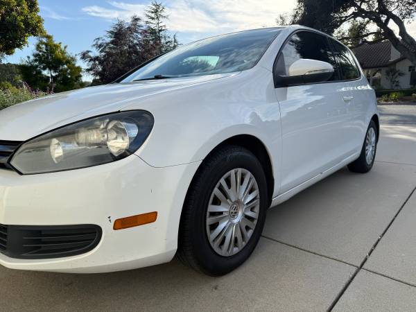 2012 Volkswagen Golf 2-Door — photo 2