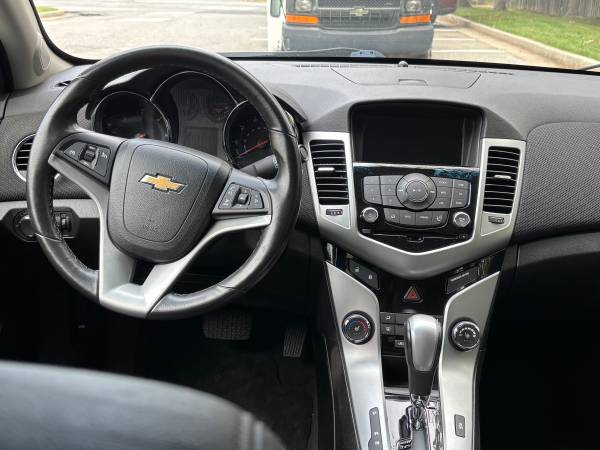 2014 Chevrolet Cruze Diesel 4dr Sedan Automatic — photo 5