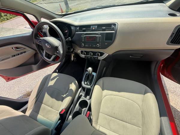2014 KIA RIO LX 4dr Sedan Manual — photo 7