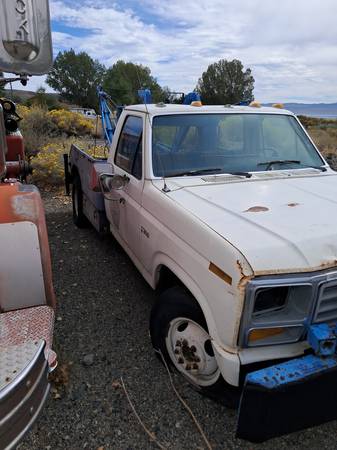1982 Ford Tow Truck — photo 4