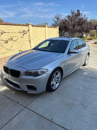 2011 BMW 550i — photo 1