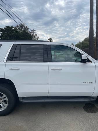 2017 Chevrolet Tahoe LT — photo 10