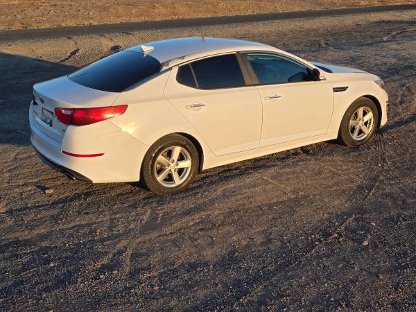 2015 KIA Optima LX 4dr Sedan Automatic — photo 6