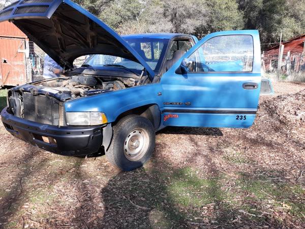 1994 Dodge RAM 1500 LT 2dr Standard Cab SB — photo 4