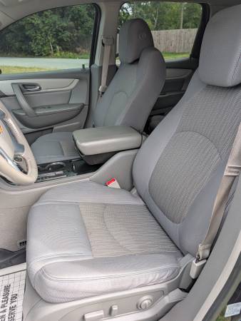 2015 Chevrolet Traverse LS All-wheel Drive Automatic — photo 7
