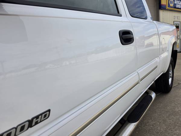 2004 Chevrolet Silverado 2500 LS — photo 10