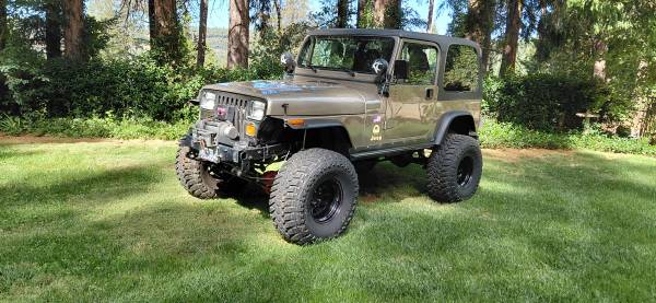 1991 Jeep Wrangler Sahara 2dr 4WD SUV — photo 6
