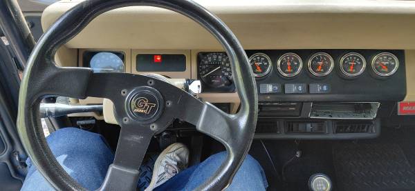 1991 Jeep Wrangler Sahara 2dr 4WD SUV — photo 5
