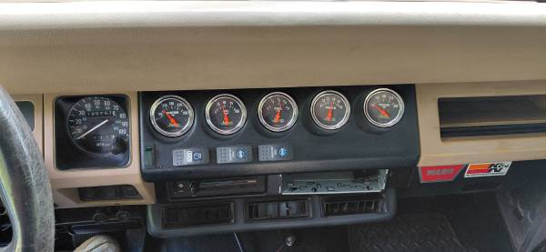1991 Jeep Wrangler Sahara 2dr 4WD SUV — photo 4