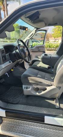 2003 Ford E-350 Super Duty Commercial — photo 9